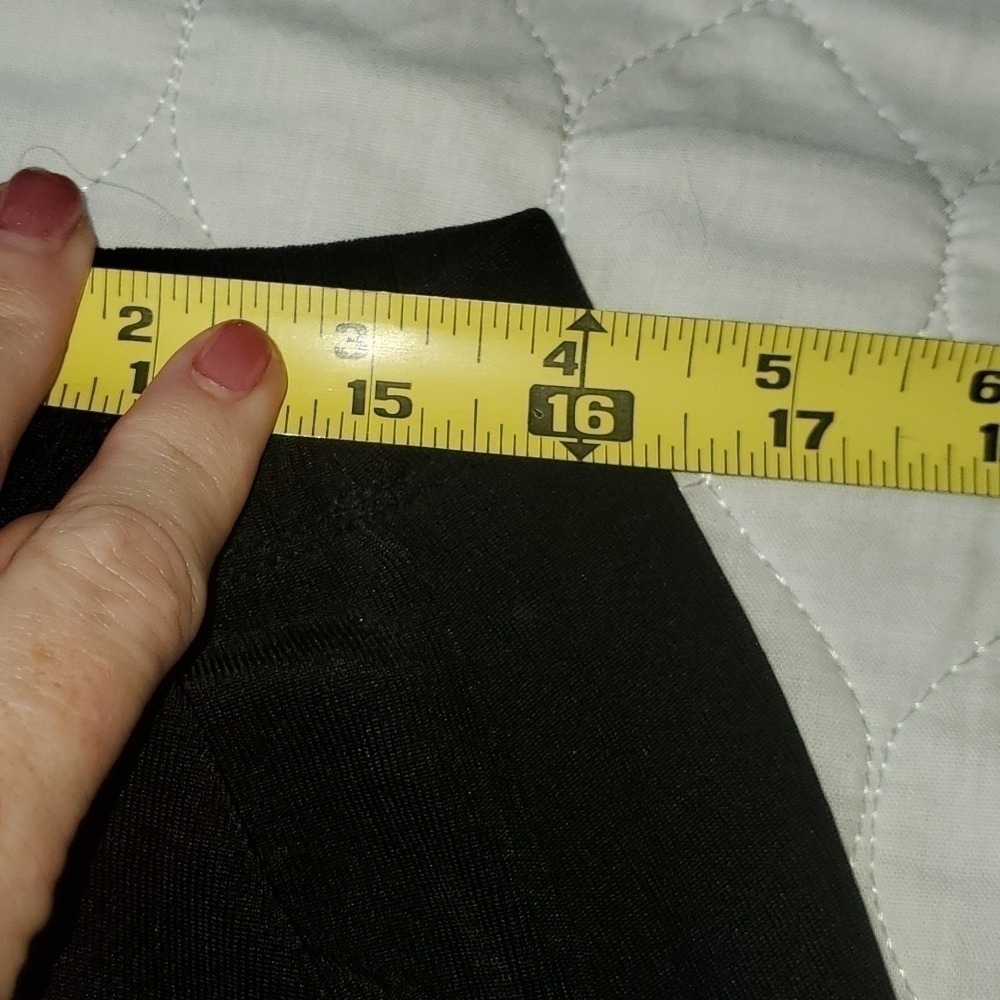 Chico's‎ Travelers Short Black Elastic No Iron Dress Sz. 3P (16) Pants - Picture 5 of 7